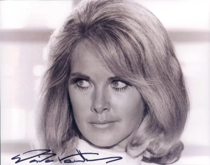 Wanda Ventham autograph