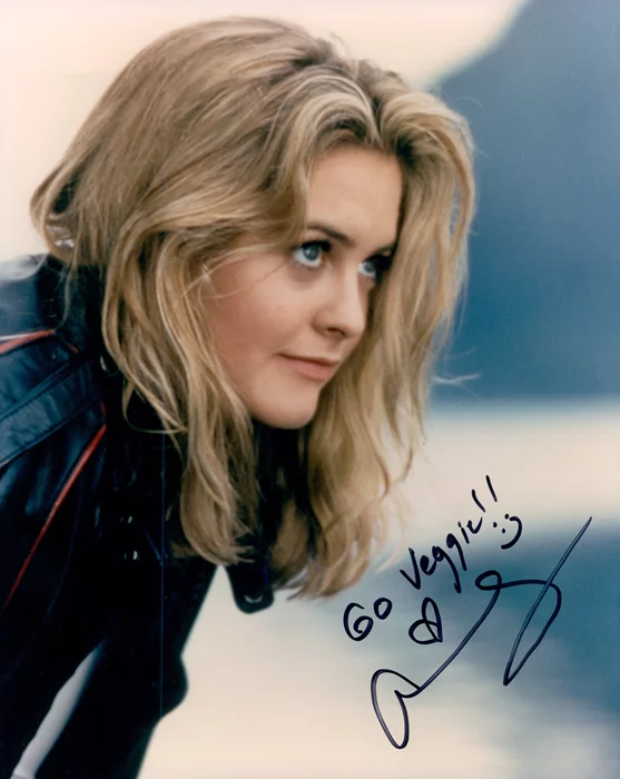 Alicia Silverstone autograph
