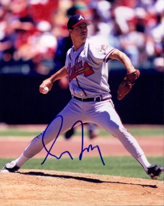 Greg Maddux autograph