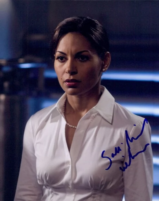 Salli Richardson autograph
