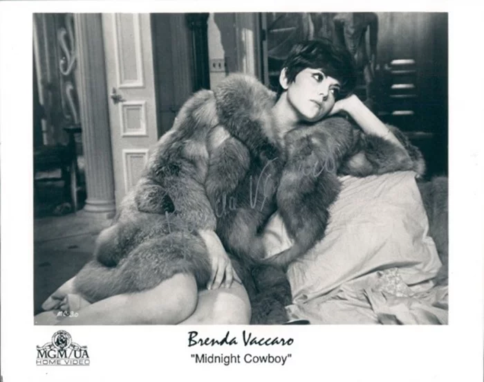Brenda Vaccaro autograph