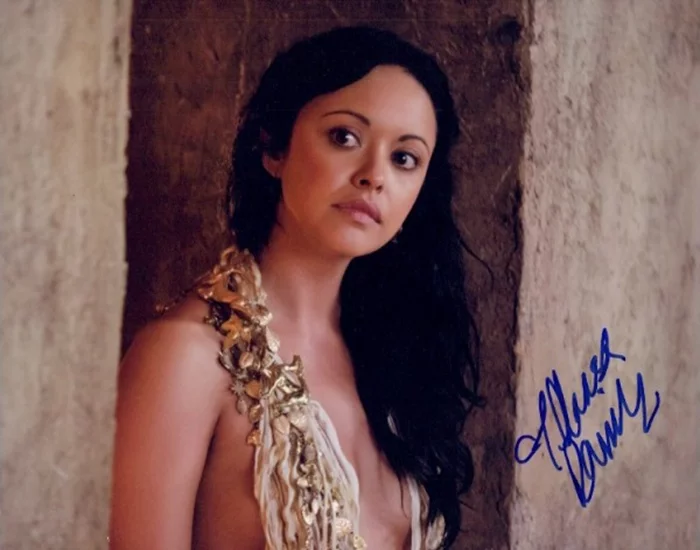 Marisa Ramirez autograph