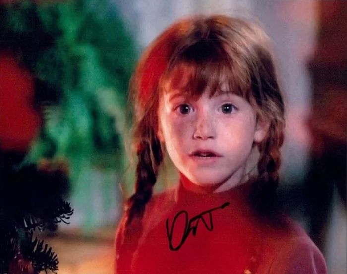 Kami Cotler autograph