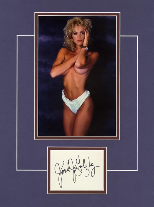 Janet Jones-Gretzky autograph