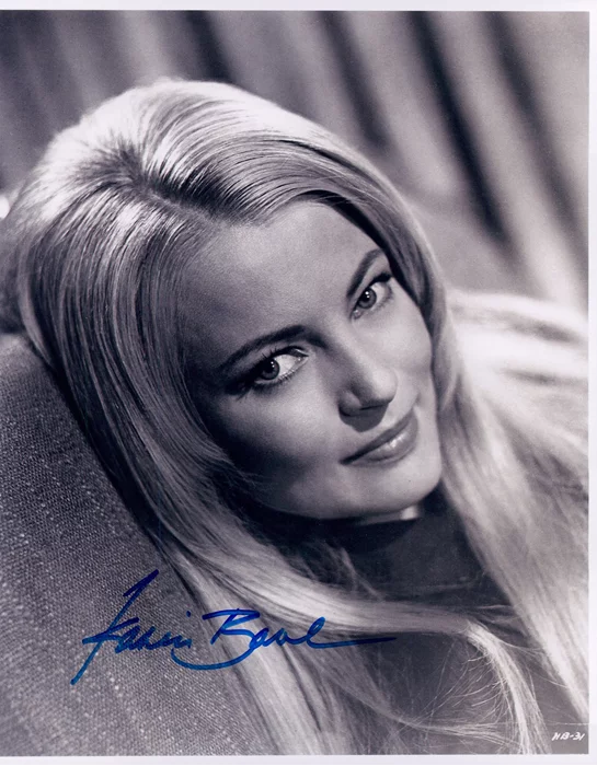 Karin Baal autograph