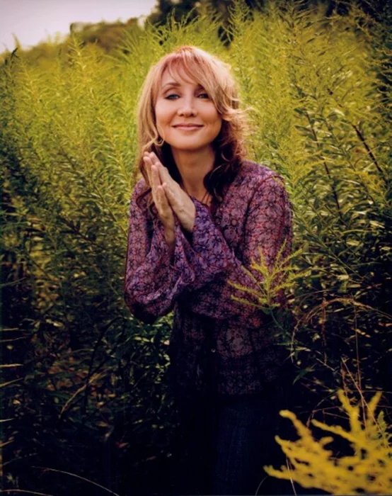 Pam Tillis autograph