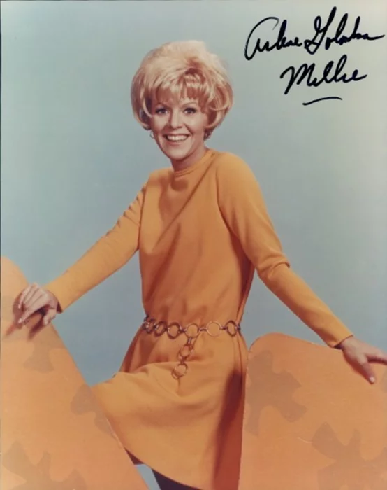 Arlene Golonka autograph
