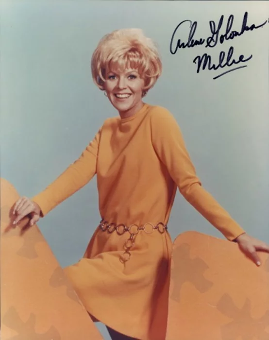 Arlene Golonka autograph