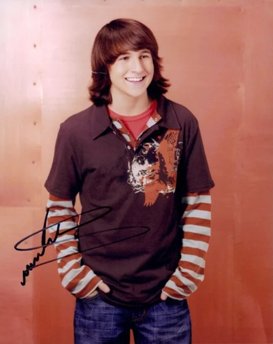 Mitchel Musso autograph
