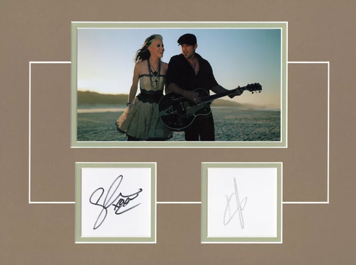Thompson Square autograph