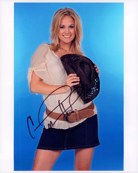 Carrie Underwood autograph