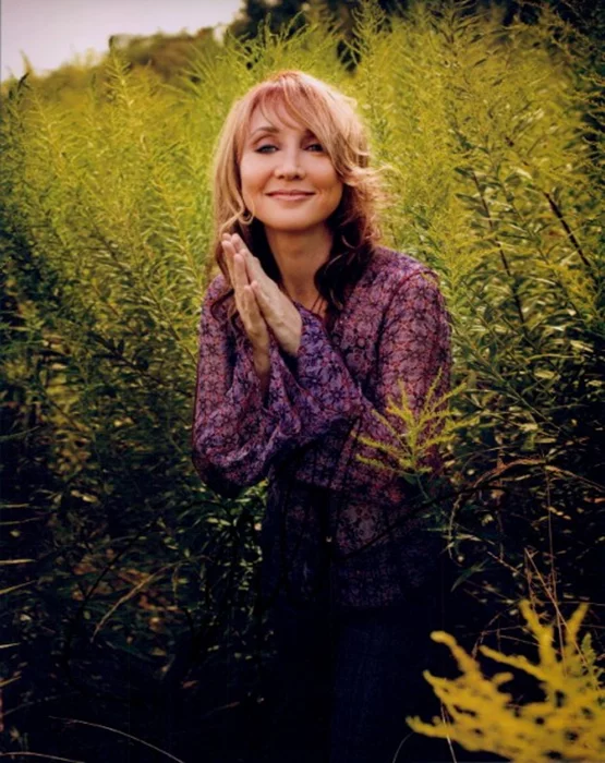 Pam Tillis autograph
