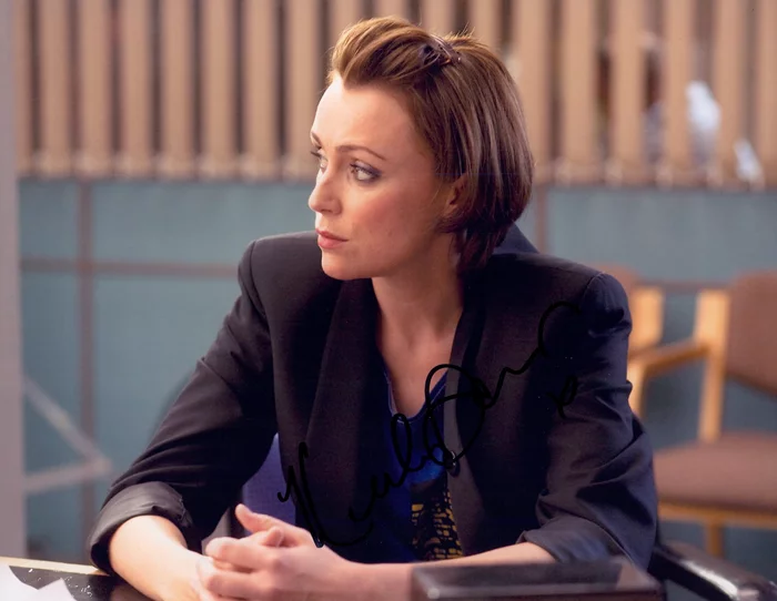 Keeley Hawes autograph