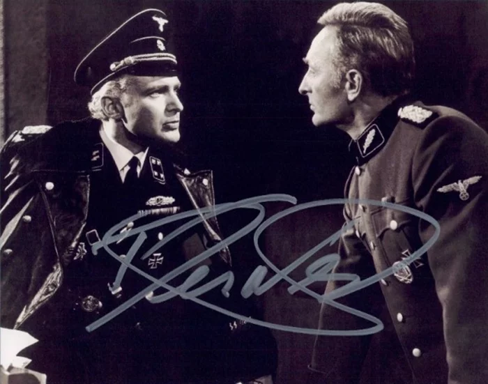 Derren Nesbitt autograph