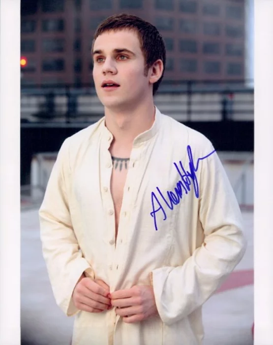 Allan Hyde autograph