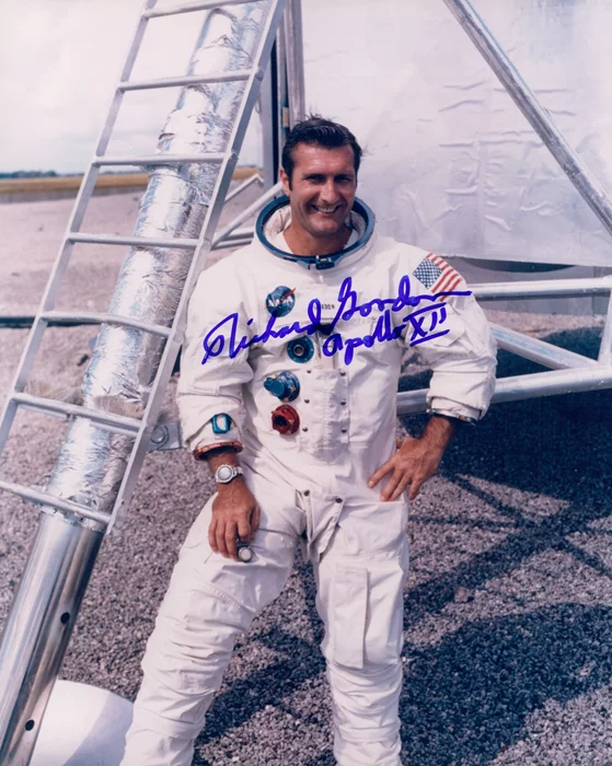 Richard Gordon autograph