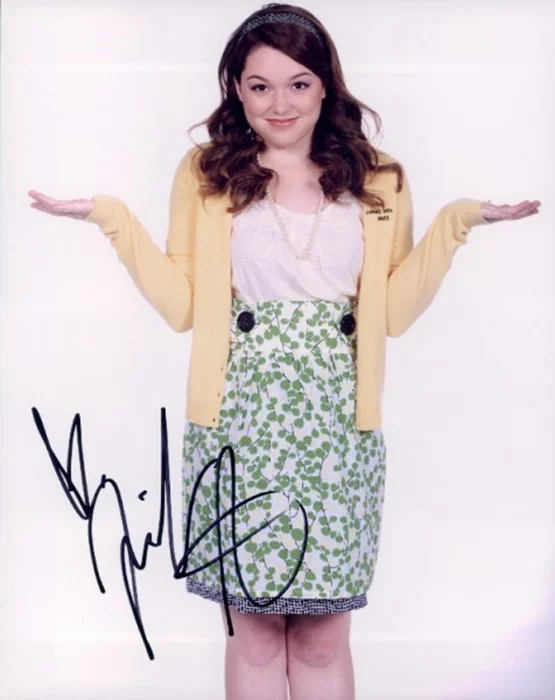 Jennifer Stone autograph