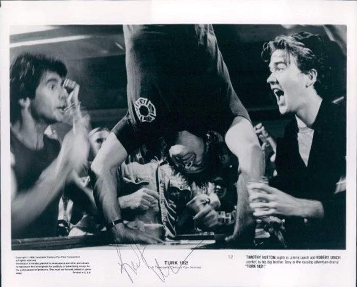Robert Urich autograph