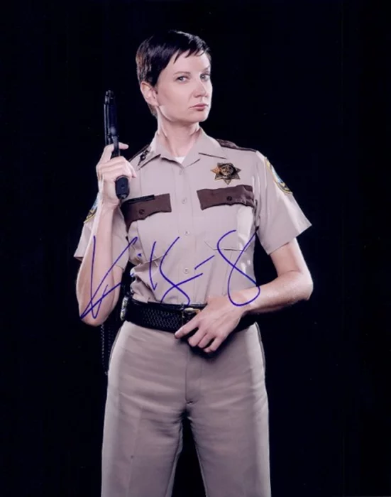 Kerri Kenney autograph