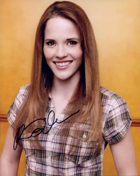 Katie Leclerc autograph
