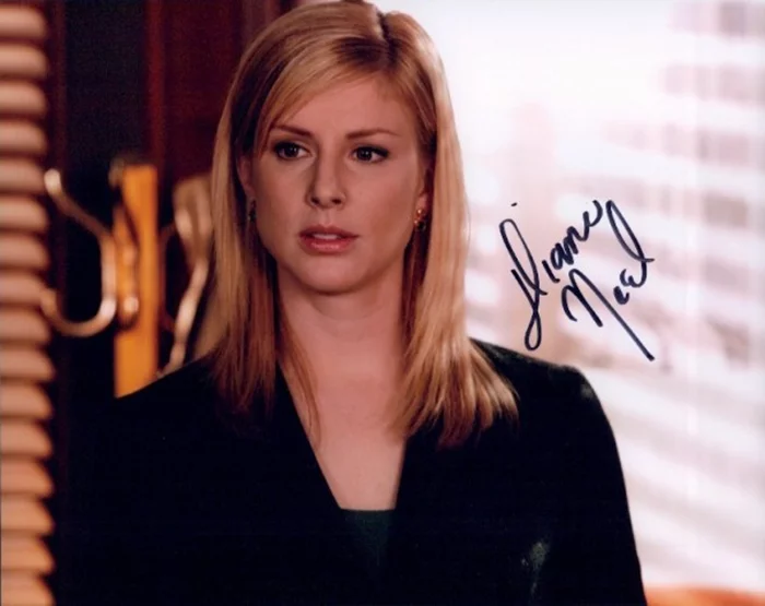 Diane Neal autograph