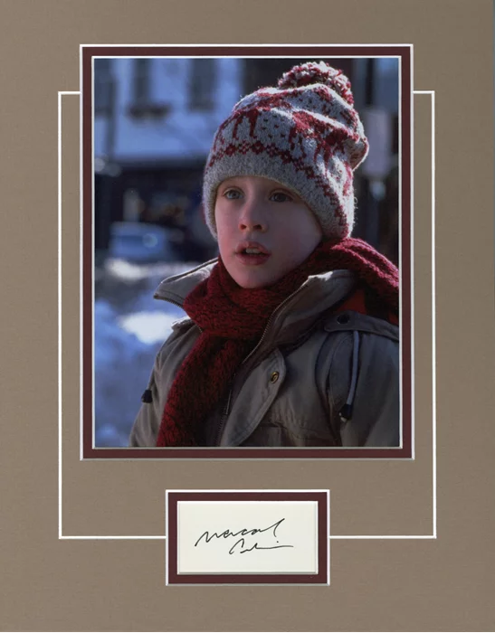 Macaulay Culkin autograph