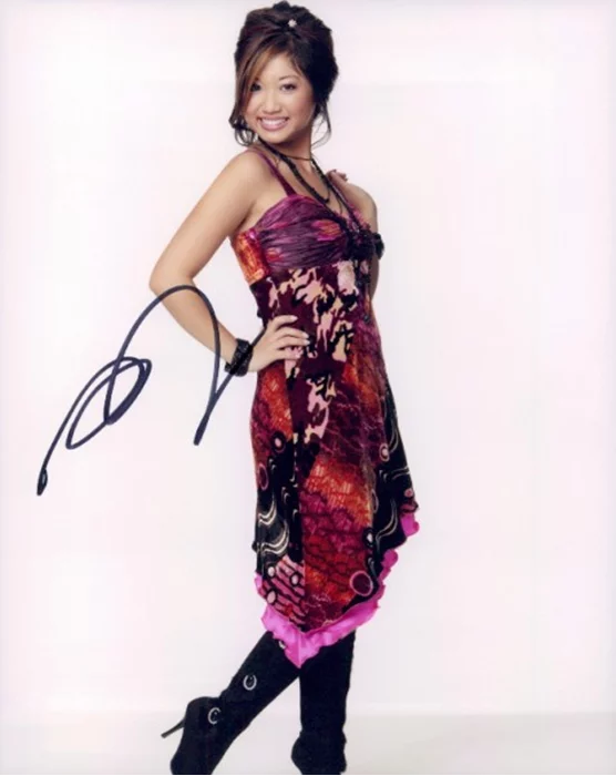 Brenda Song autograph