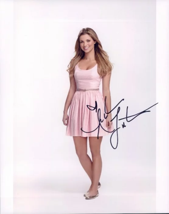 Amber Lancaster autograph