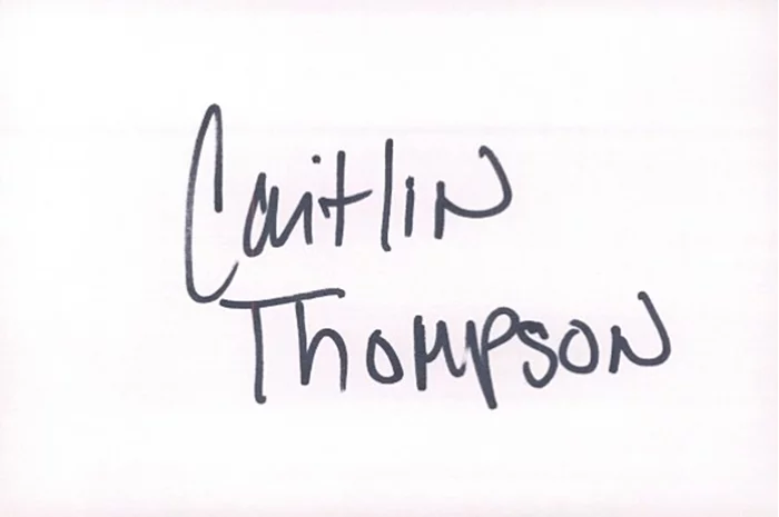 Caitlin Thompson autograph
