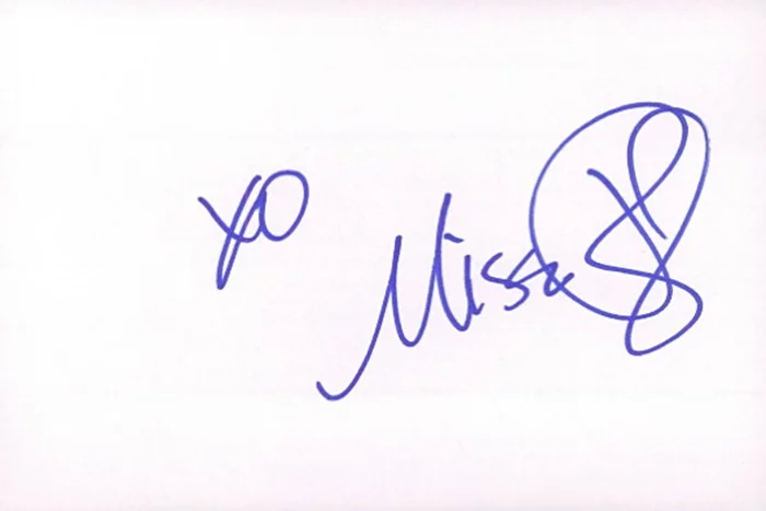 Missi Pyle autograph