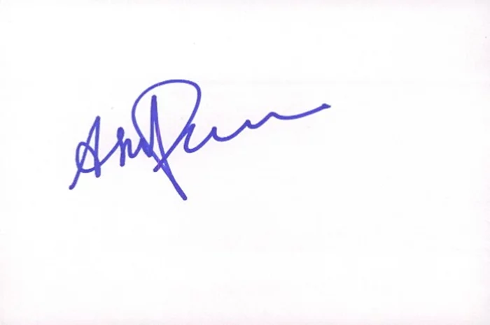 Annie Parisse autograph