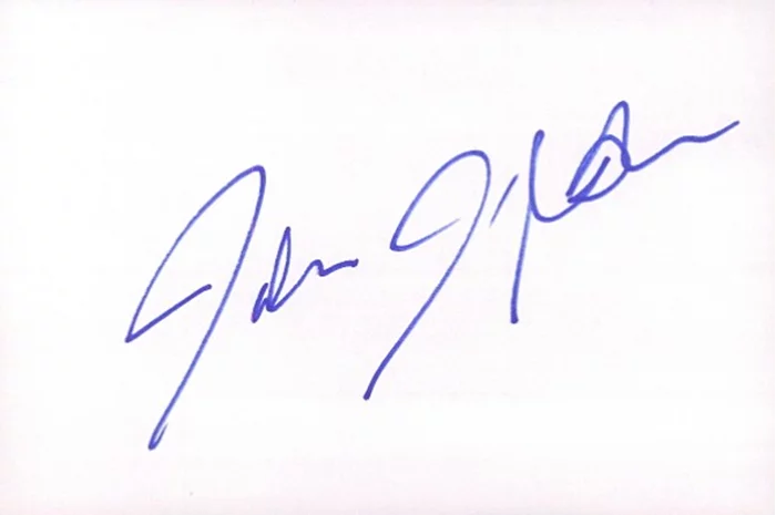 Julian McMahon autograph