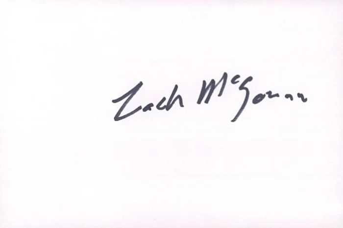 Zach McGowan autograph
