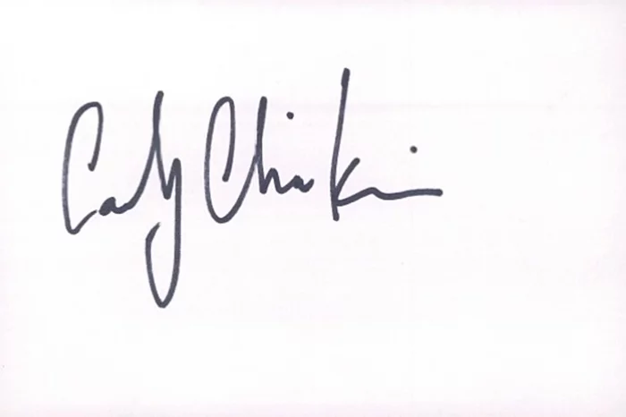 Carly Chaikin autograph