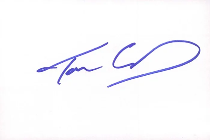 Tom Cavanagh autograph
