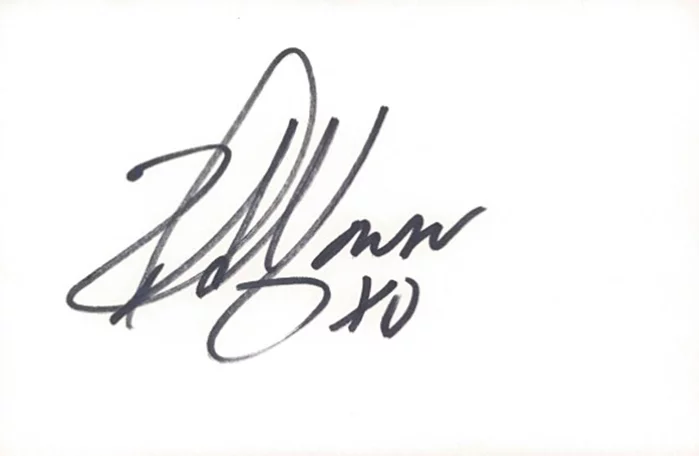 Kristian Alfonso autograph