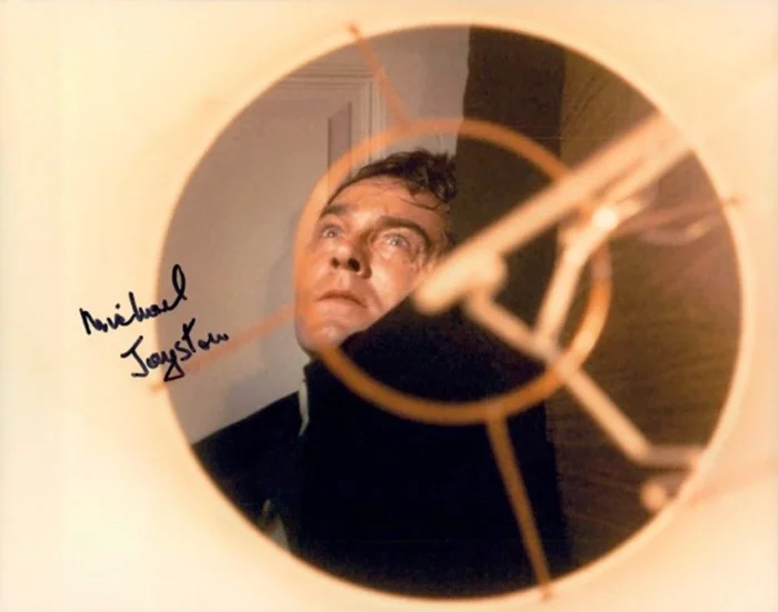 Michael Jayston autograph