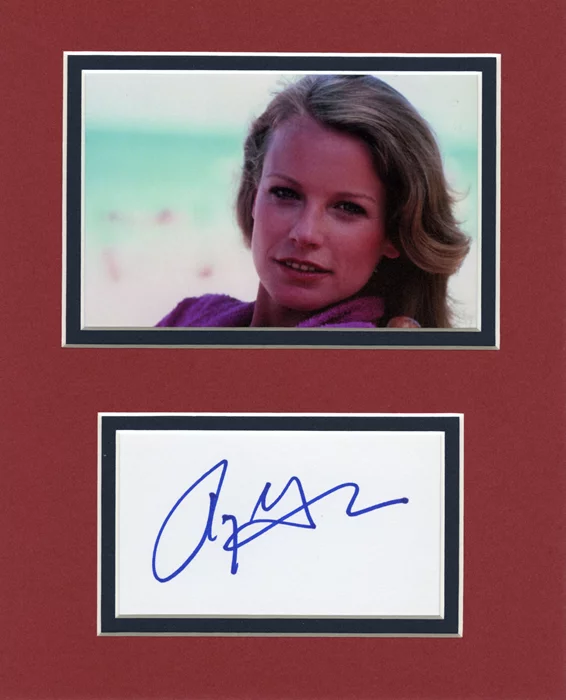 Shelley Hack autograph