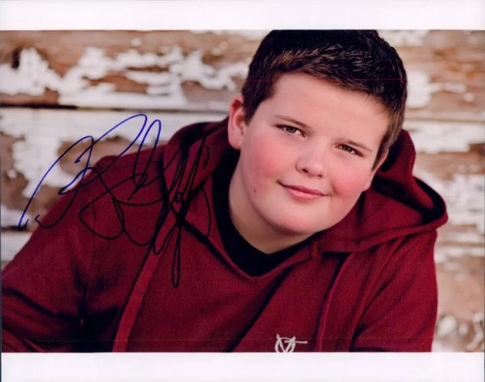 Riley Griffiths autograph