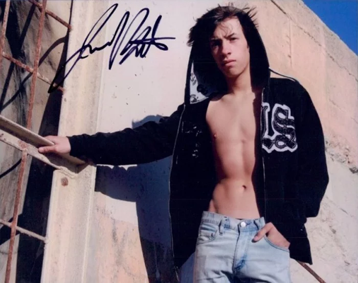 Jimmy Bennett autograph