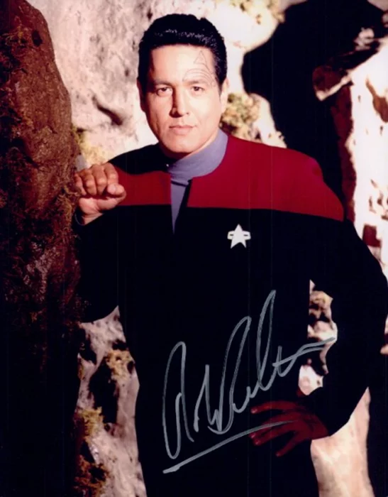 Robert Beltran autograph