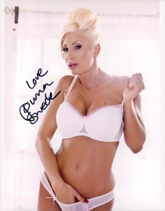 Puma Swede autograph