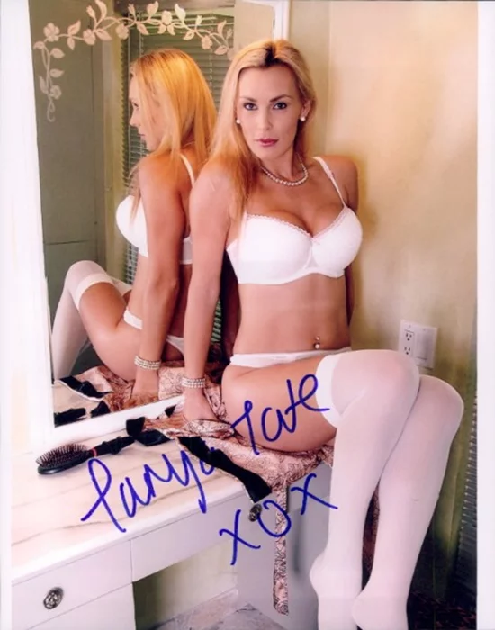 Tanya Tate autograph
