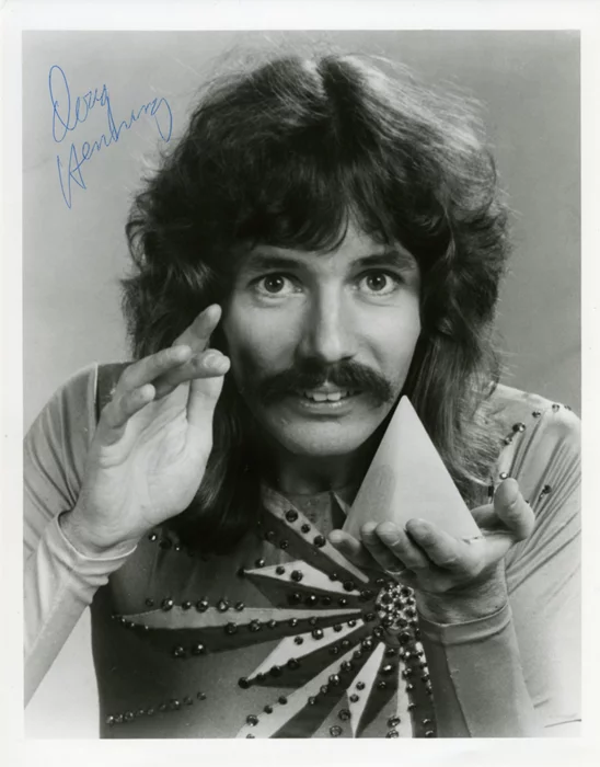 Doug Henning autograph
