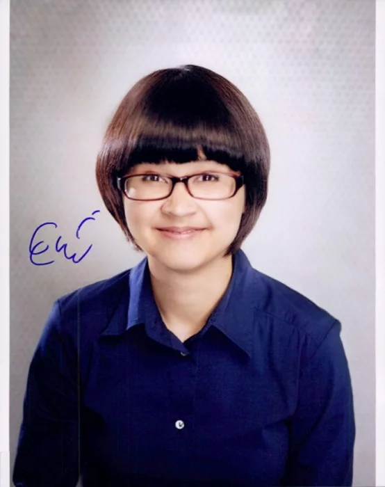 Charlyne Yi autograph