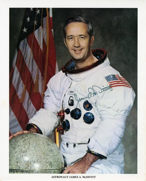 James McDivitt autograph