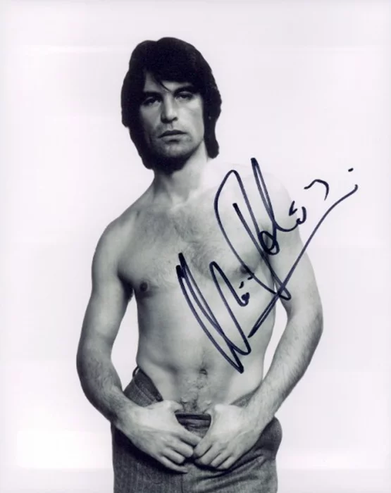 Oliver Tobias autograph
