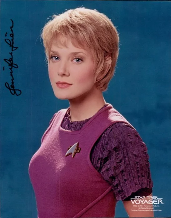 Jennifer Lien autograph
