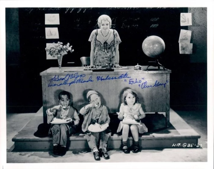 Dorothy DeBorba autograph