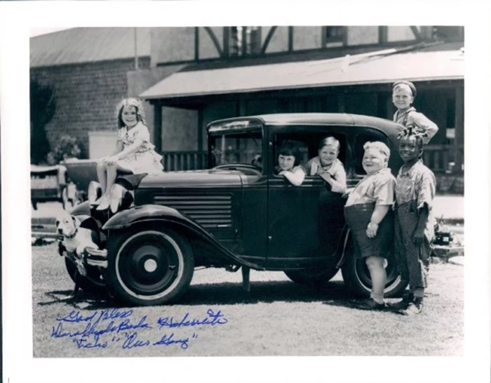 Dorothy DeBorba autograph